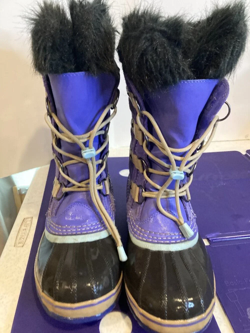 SOREL JOAN OF ARTIC WATERPROOF BOOT SIZE WOMENS 6